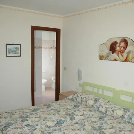 Elisa - Localita Innamorata