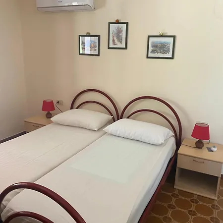 Elisa - Localita Innamorata